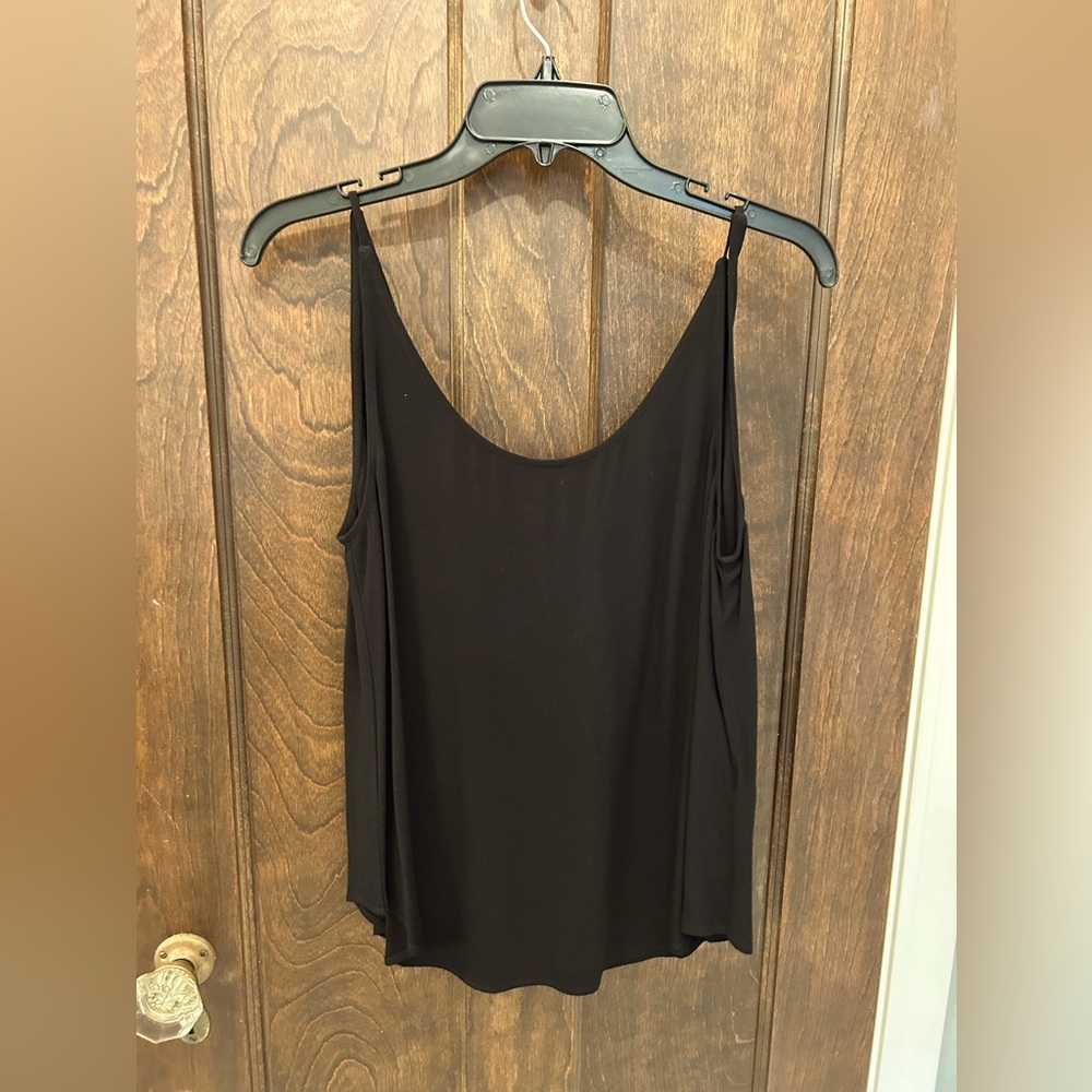 Great piece, very complimentary on and under clothing